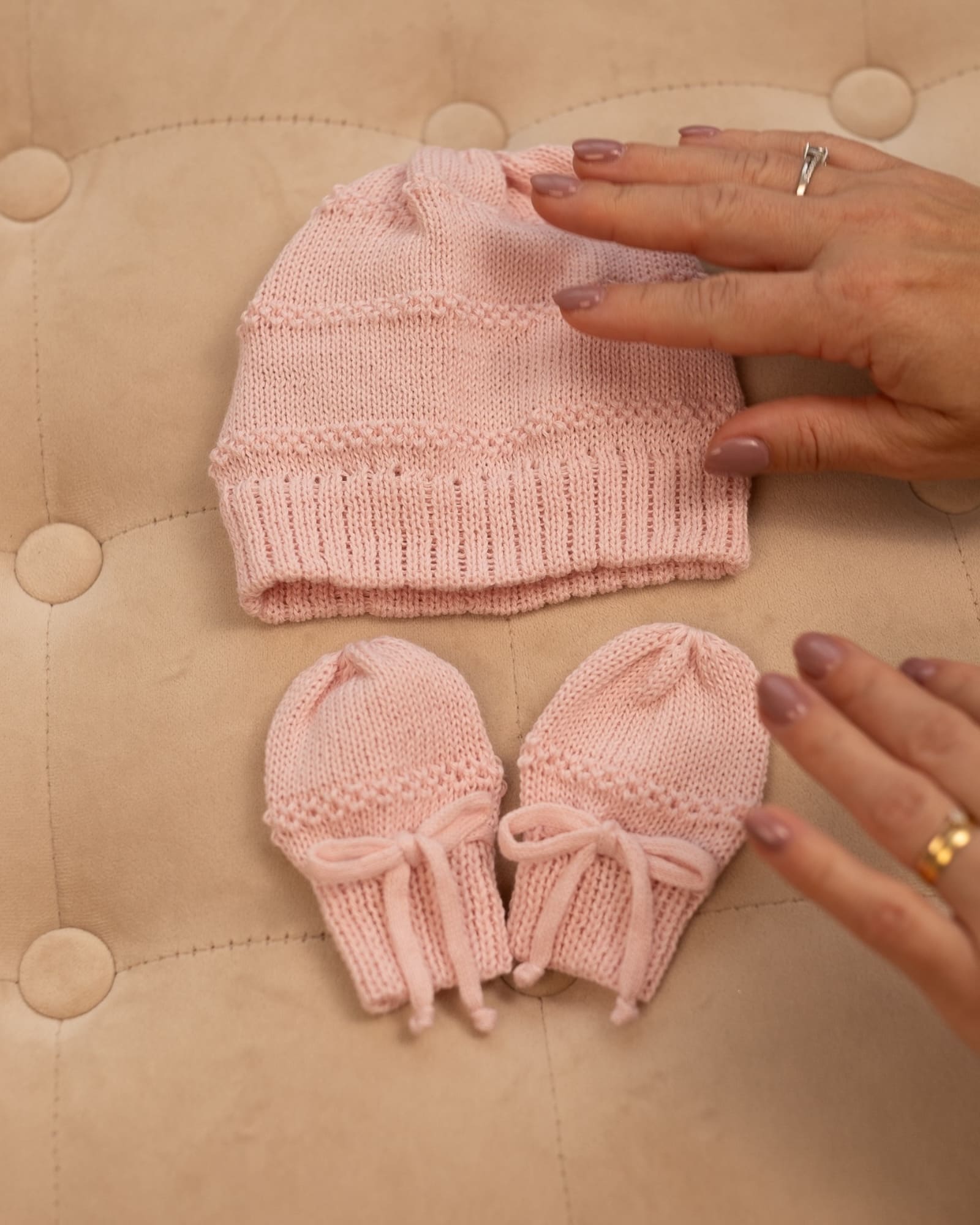 Cappellini + Guantini per Neonati Rosa