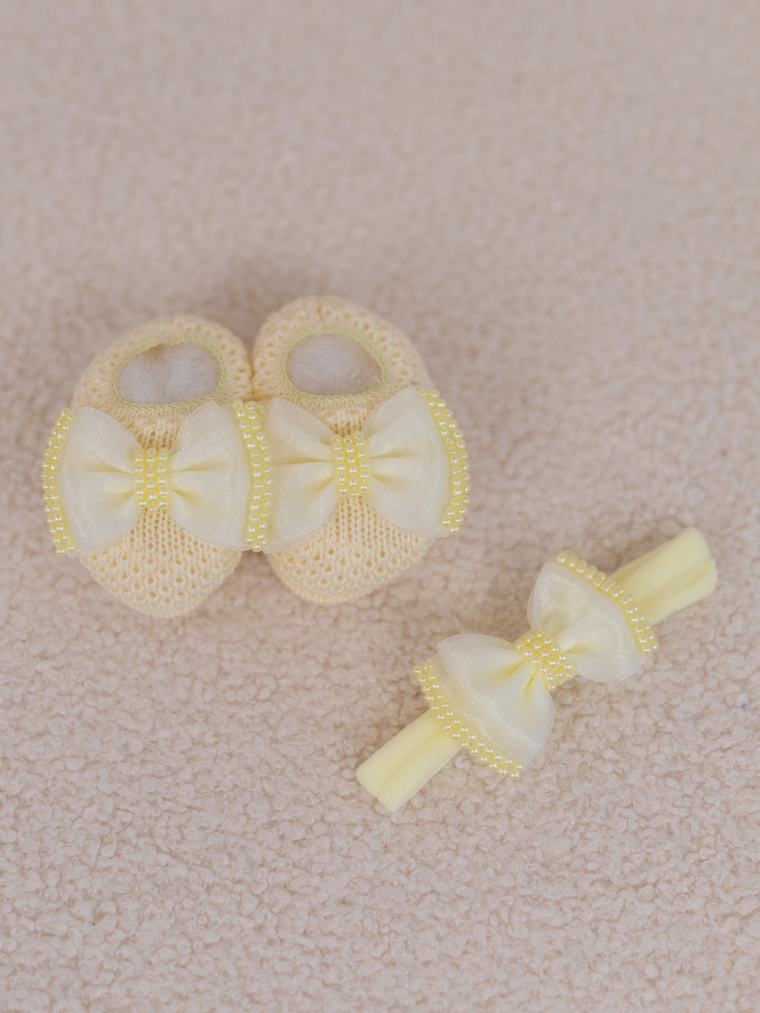 Set fascetta + Scarpine Giallo Con Perline