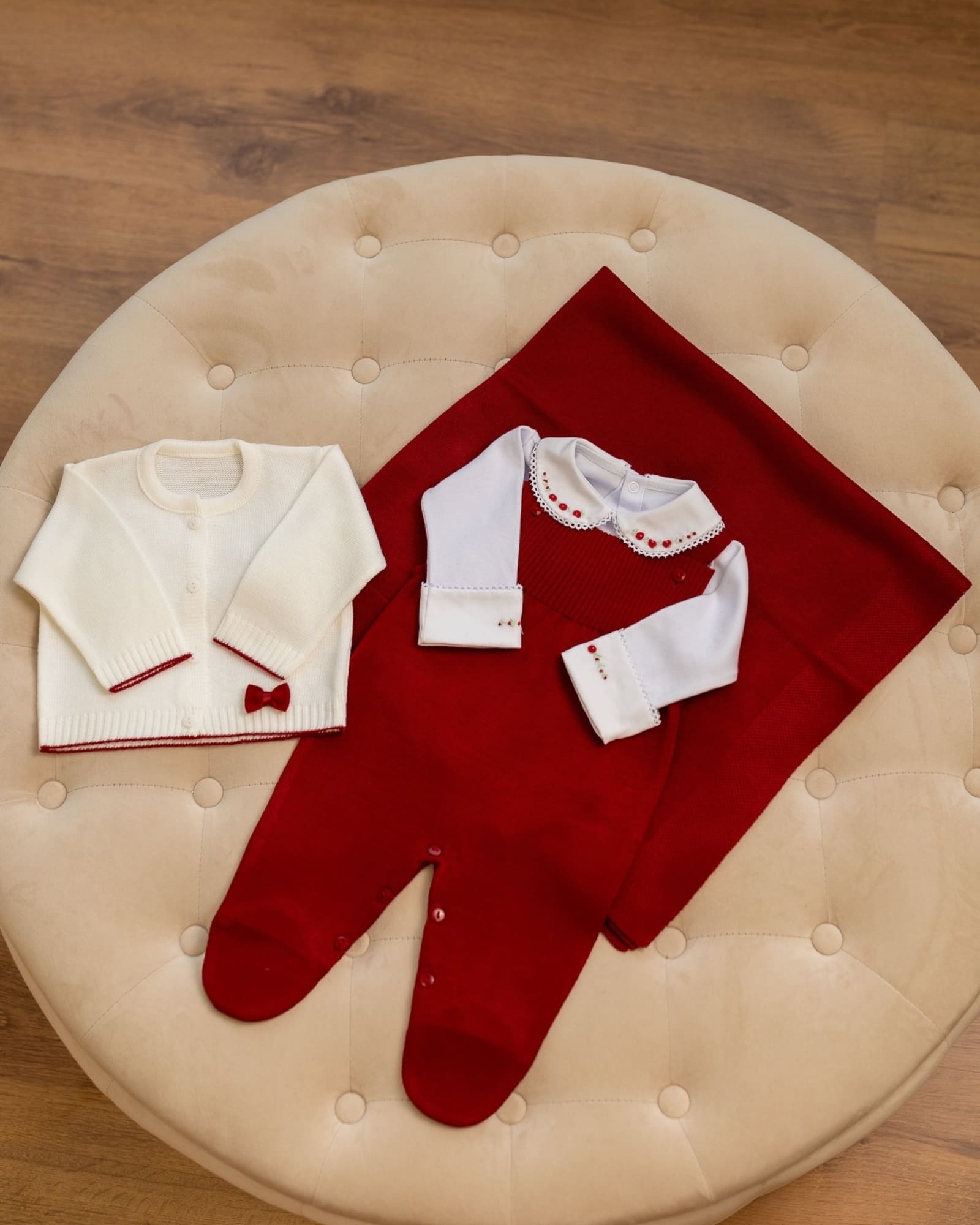 Corredino Nascita Rosso/Panna 4 pezzi